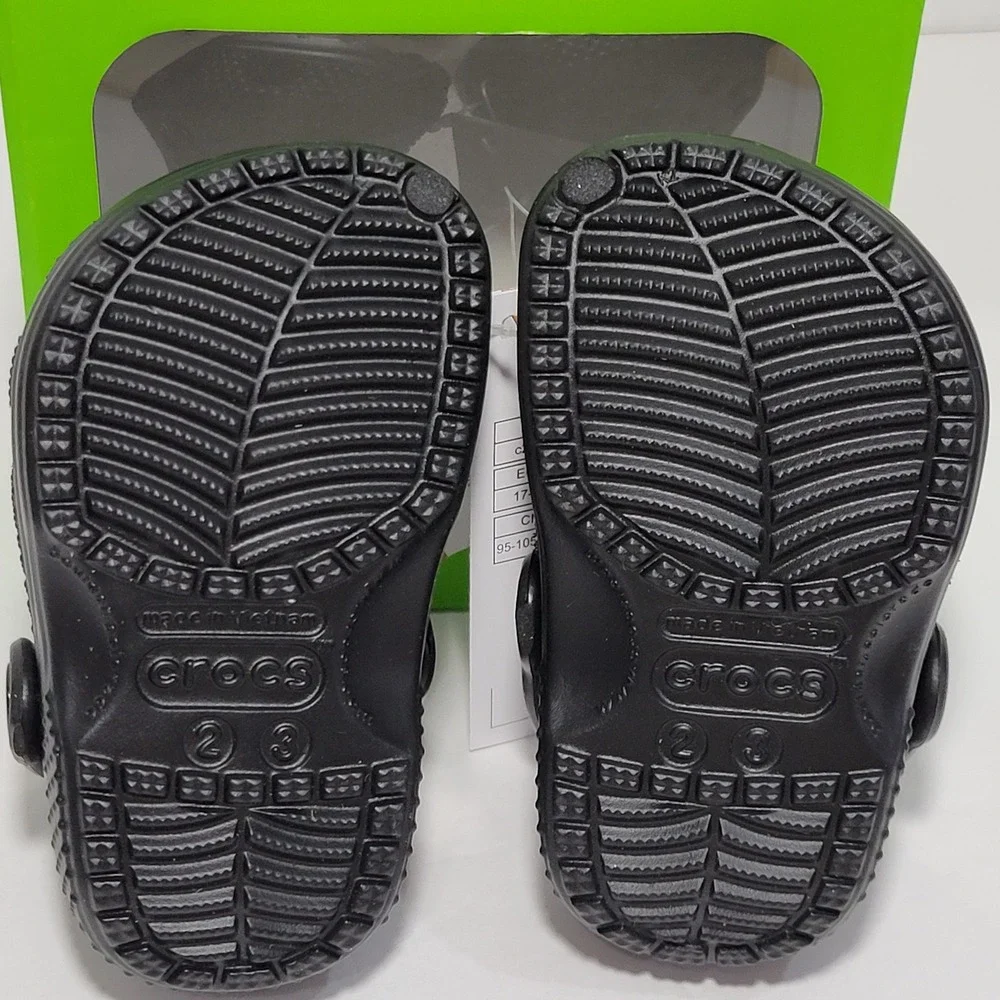 Crocs Infant Littles Classic Clogs Size C2/C3 Black Slip On Shoe Unisex Gift Box